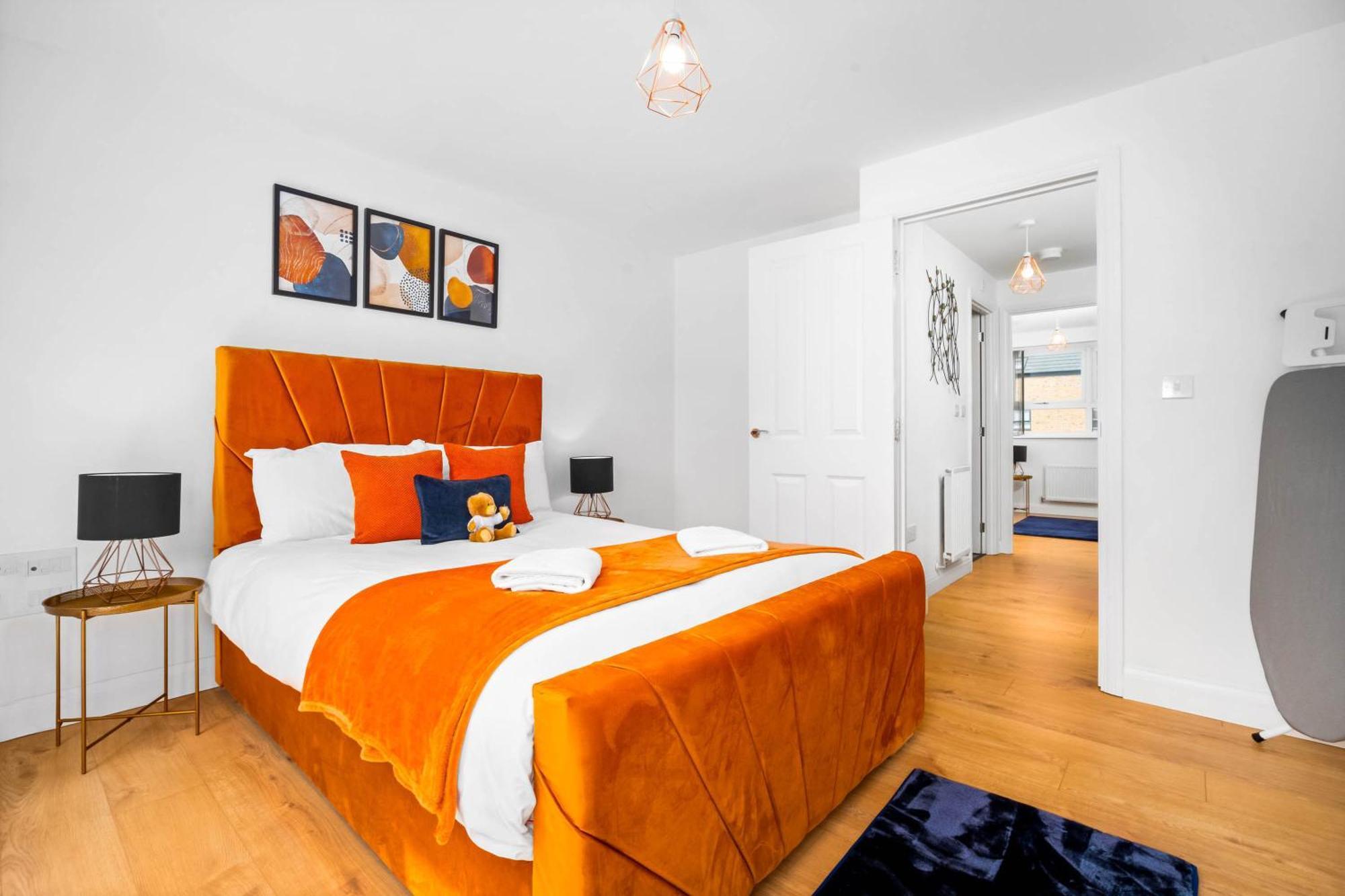 Luxury City Centre 5 Bed House With En-Suite, Bbq, On-Site Parking By Azura Nights Birmingham Exterior photo