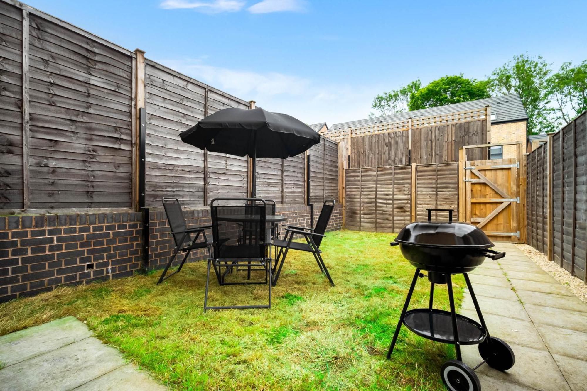 Luxury City Centre 5 Bed House With En-Suite, Bbq, On-Site Parking By Azura Nights Birmingham Exterior photo